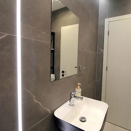 Luxury Jo-an Apartment Ksamil