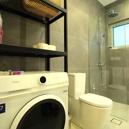 Luxury Jo-an